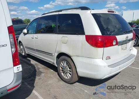 2007 Toyota Sienna Xle Limited z USA, uszkodzony, nr VIN 5TDBK22C47S000256
